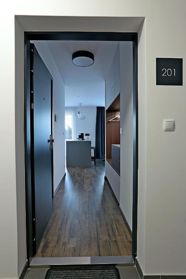 Modern Apartment Near The City Centre Urban Bratislava Exterior foto